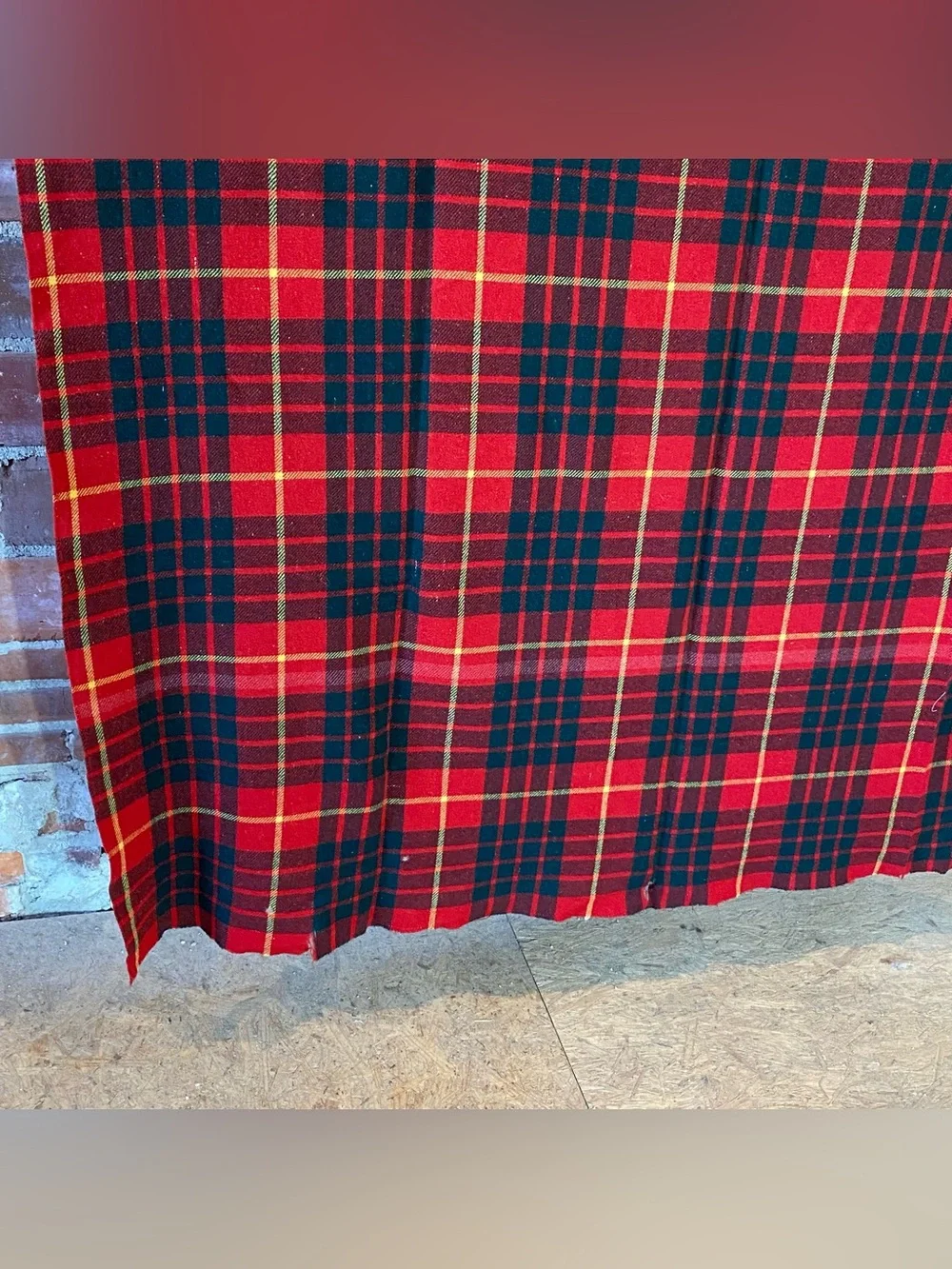 Vtg Chippewa Woolen Mills Red Green Yellow Plaid Wool Camp Blanket 60”x81”